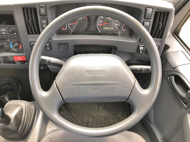 いすゞエルフ平ボディ小型（2t・3t）[写真37]