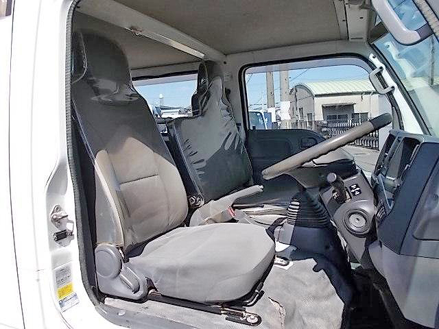 いすゞエルフダブルキャブ（Wキャブ）小型（2t・3t）[写真11]