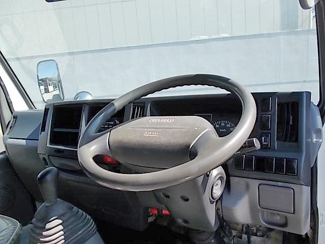 いすゞエルフダブルキャブ（Wキャブ）小型（2t・3t）[写真18]