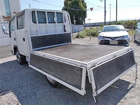 いすゞエルフダブルキャブ（Wキャブ）小型（2t・3t）[写真04]