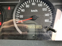 いすゞエルフ冷凍車（冷蔵車）小型（2t・3t）[写真12]