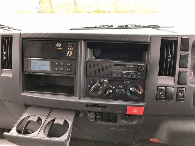 いすゞエルフ冷凍車（冷蔵車）小型（2t・3t）[写真15]