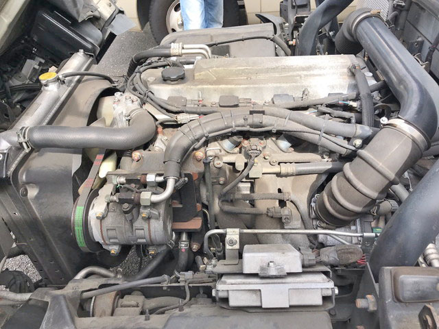 いすゞエルフ冷凍車（冷蔵車）小型（2t・3t）[写真07]