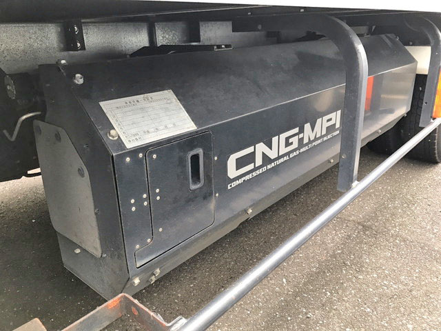 いすゞエルフ冷凍車（冷蔵車）小型（2t・3t）[写真08]