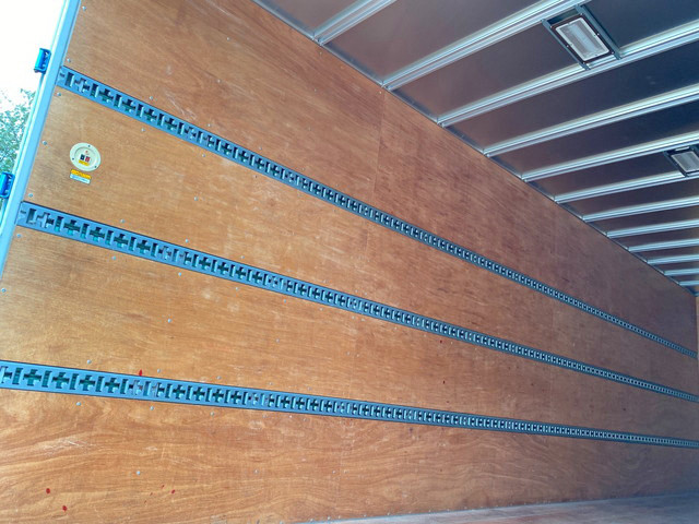 日野レンジャーアルミバン中型（4t）[写真12]