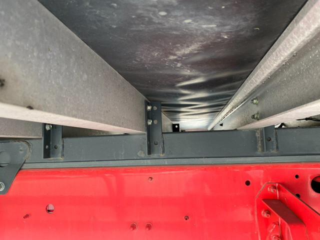 日野レンジャーアルミバン中型（4t）[写真24]