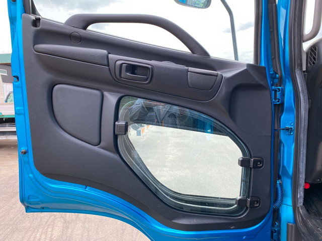 日野レンジャーアルミバン中型（4t）[写真32]