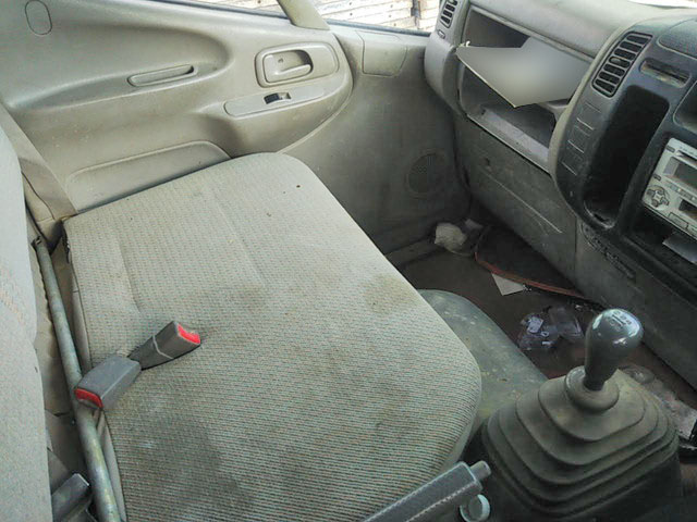 トヨタトヨエース平ボディ小型（2t・3t）[写真11]