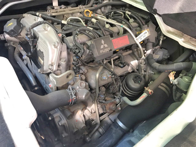 三菱ふそうキャンターダブルキャブ（Wキャブ）小型（2t・3t）[写真16]