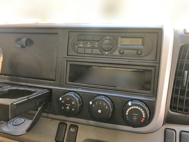 三菱ふそうキャンターダブルキャブ（Wキャブ）小型（2t・3t）[写真23]