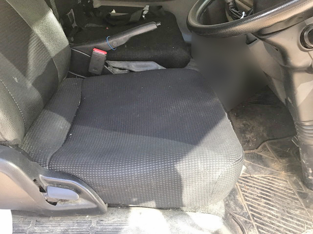 三菱ふそうキャンターダブルキャブ（Wキャブ）小型（2t・3t）[写真26]