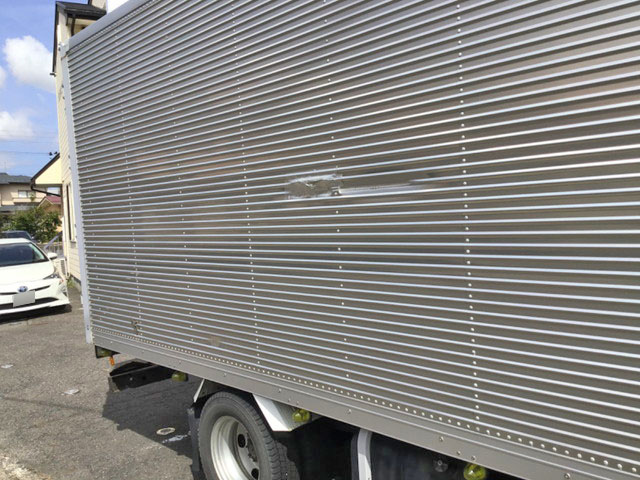 トヨタダイナアルミバン小型（2t・3t）[写真08]