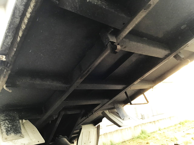 三菱ふそうキャンターダンプ小型（2t・3t）[写真10]