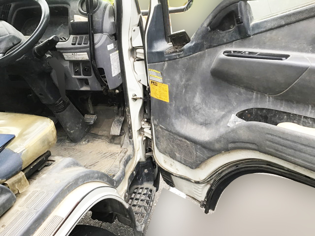 三菱ふそうキャンターダンプ小型（2t・3t）[写真21]