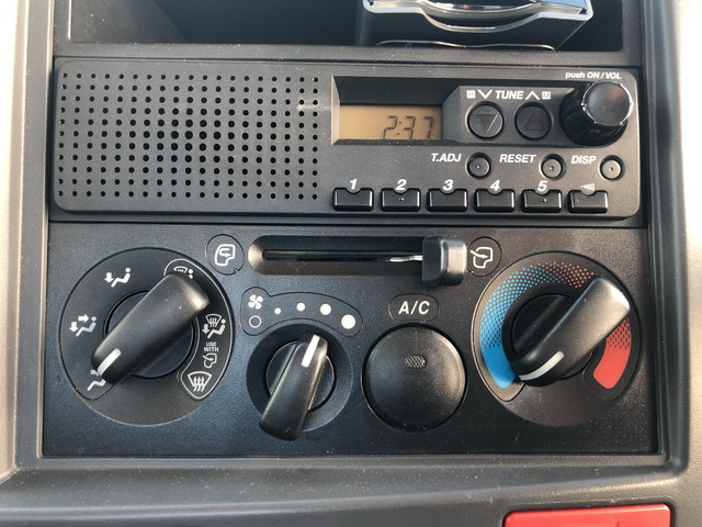 いすゞエルフセーフティローダー小型（2t・3t）[写真39]