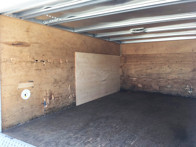 いすゞエルフアルミバン小型（2t・3t）[写真18]