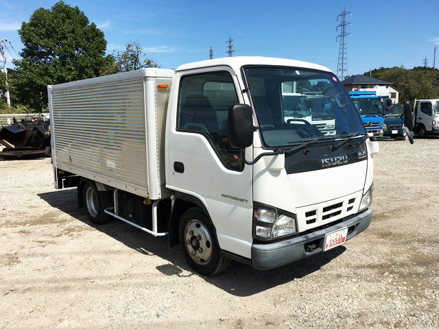 いすゞエルフアルミバン小型（2t・3t）[写真03]