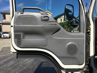 いすゞエルフアルミバン小型（2t・3t）[写真33]