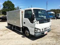 いすゞエルフアルミバン小型（2t・3t）[写真03]