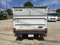 いすゞエルフアルミバン小型（2t・3t）[写真09]