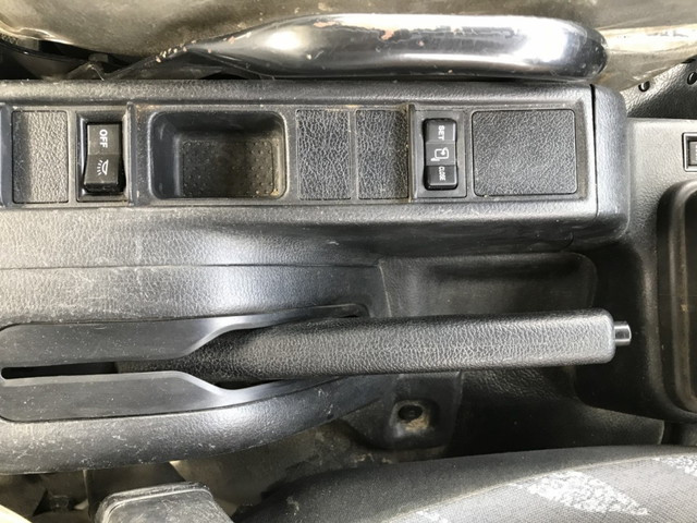 日野レンジャーダンプ中型（4t）[写真31]