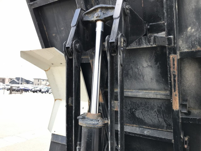 日野レンジャーダンプ中型（4t）[写真33]