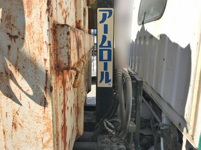 三菱ふそうキャンターアームロール小型（2t・3t）[写真13]