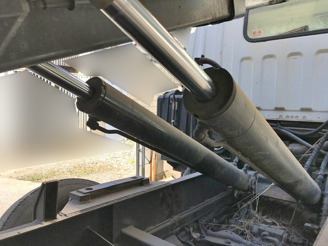 三菱ふそうキャンターアームロール小型（2t・3t）[写真17]