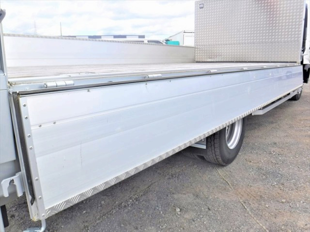 日野レンジャーセルフクレーン4段中型（4t）[写真15]