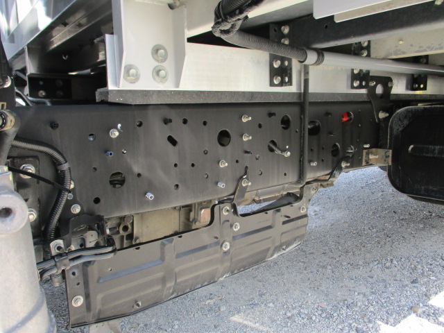 日野レンジャーアルミウイング中型（4t）[写真18]