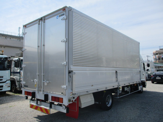 日野レンジャーアルミウイング中型（4t）[写真04]