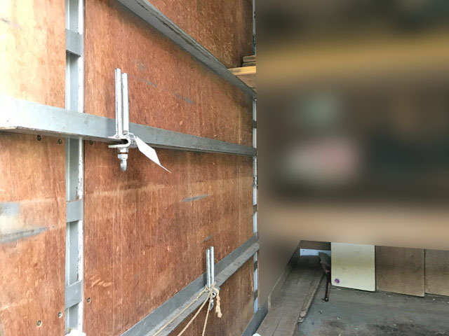 いすゞエルフアルミバン小型（2t・3t）[写真12]