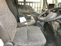 いすゞエルフアルミバン小型（2t・3t）[写真16]