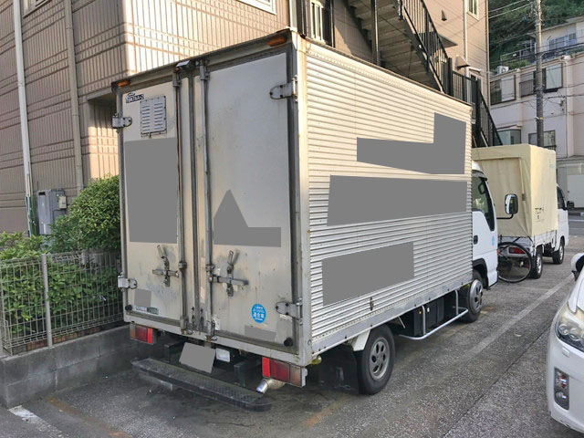 いすゞエルフアルミバン小型（2t・3t）[写真03]