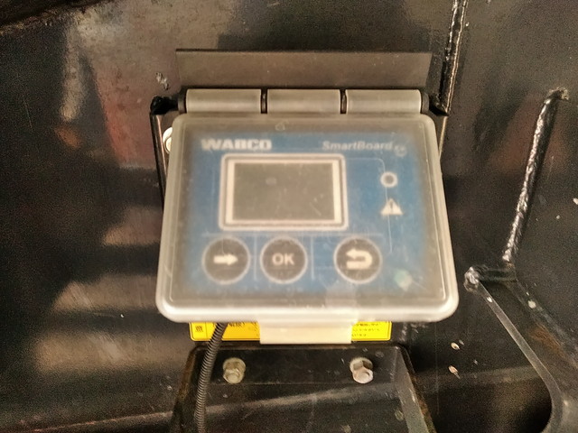 ボルボボルボFHトレーラーヘッド（トラクターヘッド）大型（10t）[写真18]