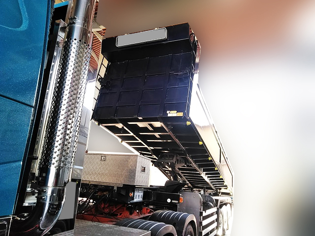 ボルボボルボFHトレーラーヘッド（トラクターヘッド）大型（10t）[写真06]