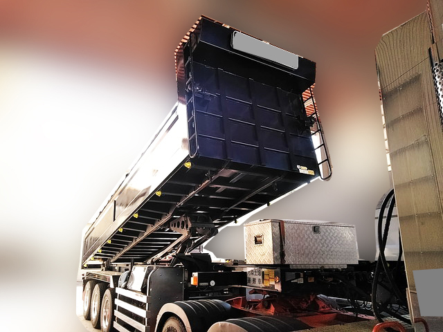 ボルボボルボFHトレーラーヘッド（トラクターヘッド）大型（10t）[写真07]