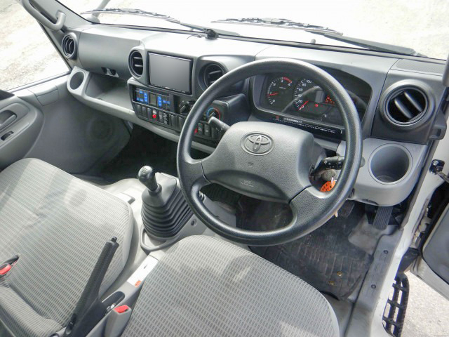 トヨタダイナ冷凍車（冷蔵車）小型（2t・3t）[写真18]