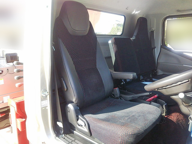 三菱ふそうキャンターセーフティクレーン4段小型（2t・3t）[写真35]