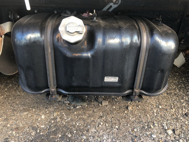 いすゞエルフ平ボディ小型（2t・3t）[写真17]