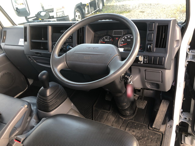 いすゞエルフ平ボディ小型（2t・3t）[写真35]