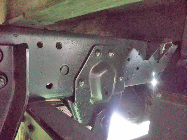 いすゞエルフ平ボディ小型（2t・3t）[写真10]