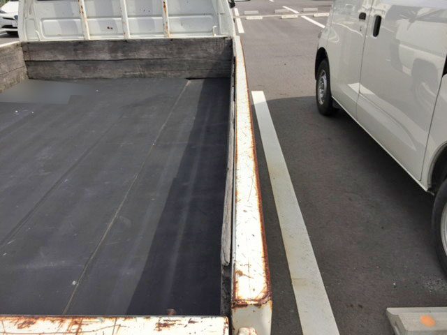 トヨタタウンエース平ボディ小型（2t・3t）[写真06]