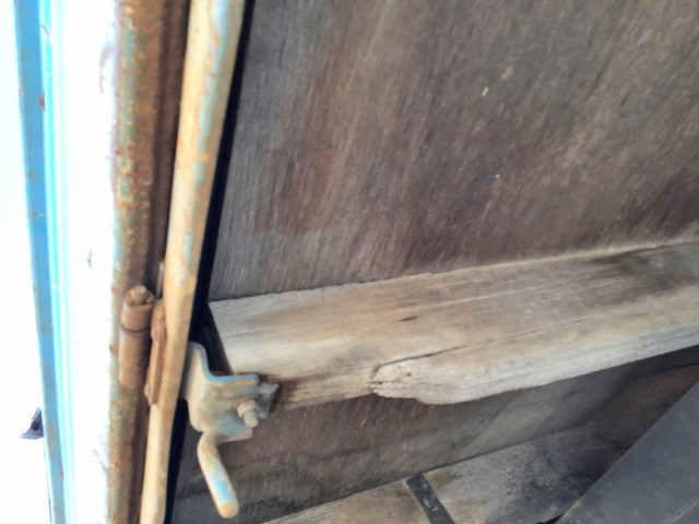 いすゞエルフ平ボディ小型（2t・3t）[写真11]