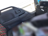 いすゞエルフ平ボディ小型（2t・3t）[写真18]