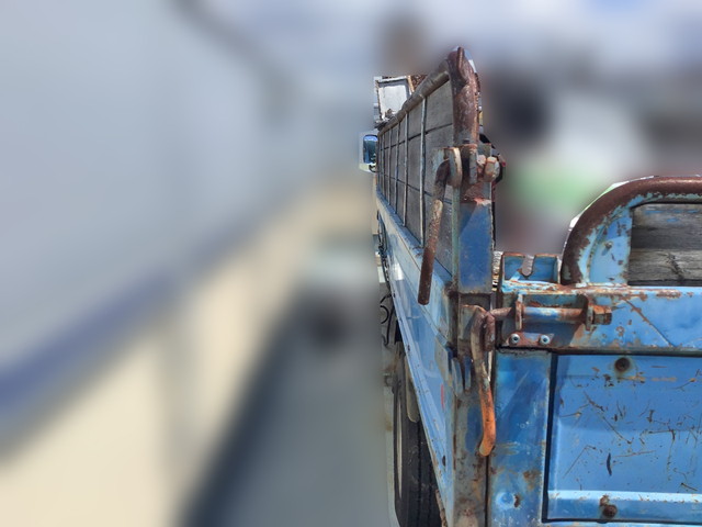 いすゞエルフ平ボディ小型（2t・3t）[写真06]