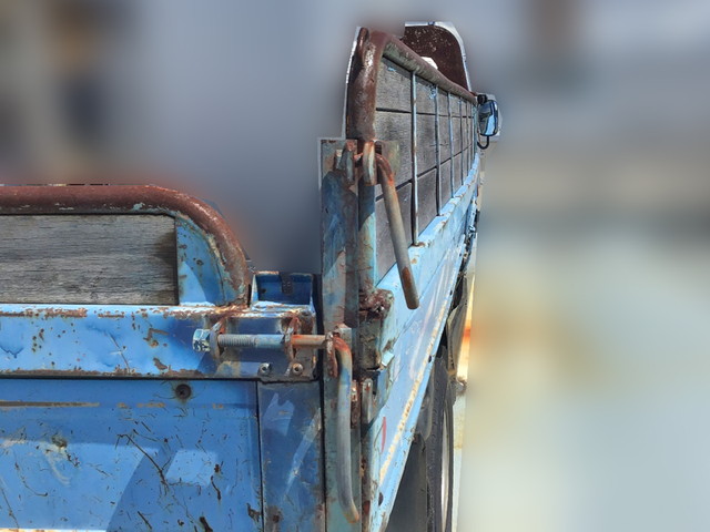 いすゞエルフ平ボディ小型（2t・3t）[写真07]