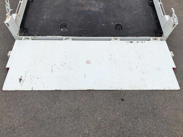 三菱ふそうキャンターセーフティローダー小型（2t・3t）[写真13]