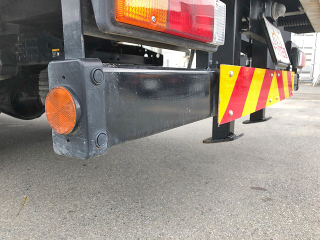 三菱ふそうキャンターセーフティローダー小型（2t・3t）[写真16]