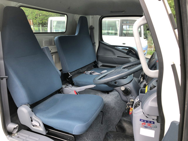 三菱ふそうキャンターセーフティローダー小型（2t・3t）[写真33]